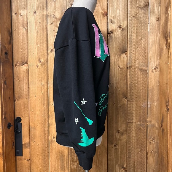 Wicked Medium Black Crewneck Sweatshirt Sequins Butterflies Elphaba Theatre Kid - Picture 5 of 10